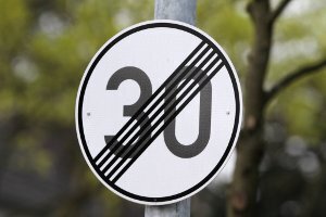 Geschwindigkeitsbegrenzung-aufgehoben
